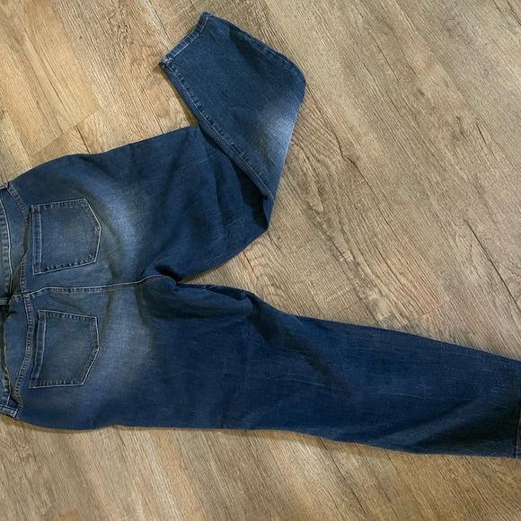 Torrid Jeans - Picture 2 of 4